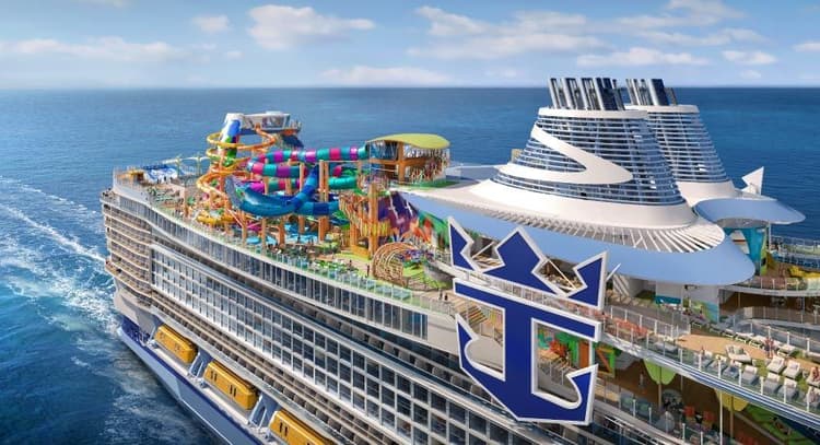 Upper deck on Legend of the Seas
