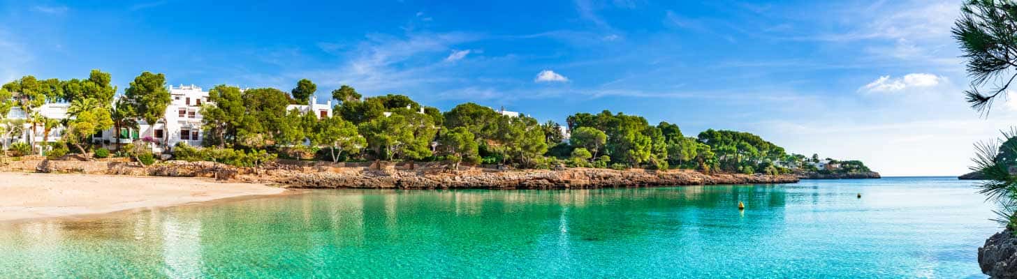Turquoise seas in the beach resort of Cala d'Or, Majorca