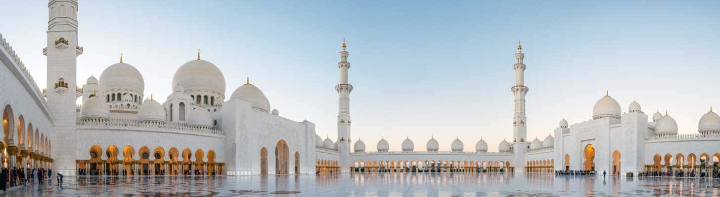 Sheikh Zayed Grand Mosque in Abu Dhabi