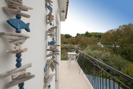Alexis Villa, Skiathos