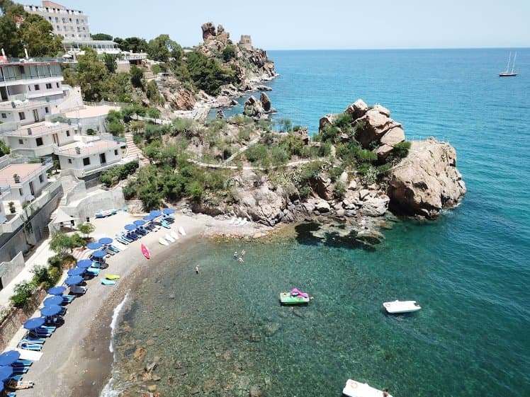 blue bay cefalù, Palermo