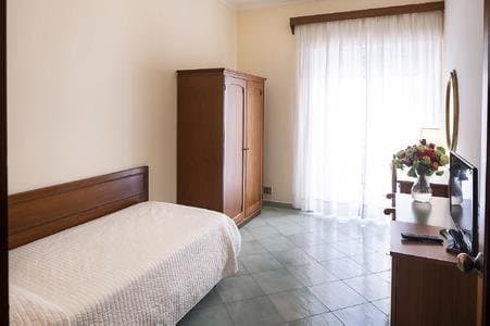 Alexander Hotel Terme, Naples