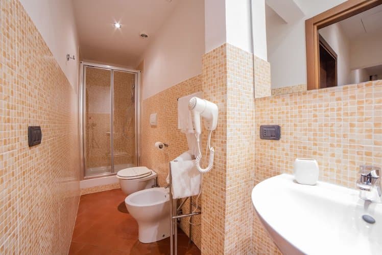 B&B Galileo 2000, Florence