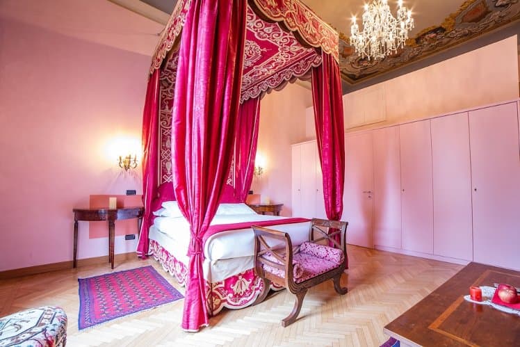 B&B Galileo 2000, Florence