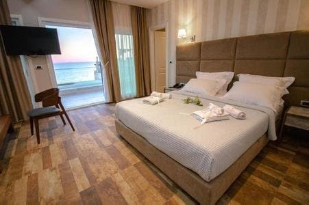 Blue Marine Hotel, Kavaje