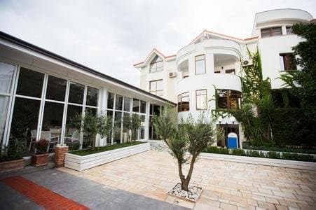 Vila Arber Hotel, Kavaje