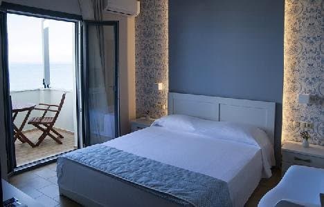 Cressida Seaside Apartments, Corfu