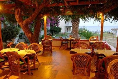 Paradise Hotel, Zante