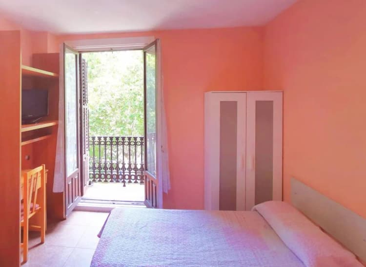 General view, Casa de huéspedes asturiana, Madrid