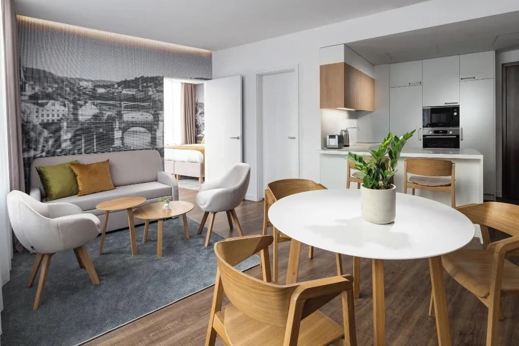 APARTMENT BUSINESS KING BED Room, Mamaison Residence Downtown, Prague