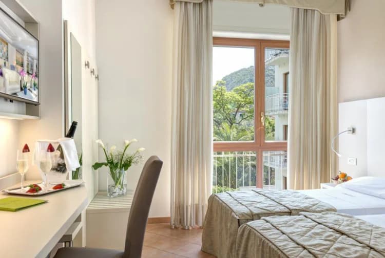 DOUBLE STANDARD Room, Caravel, Naples