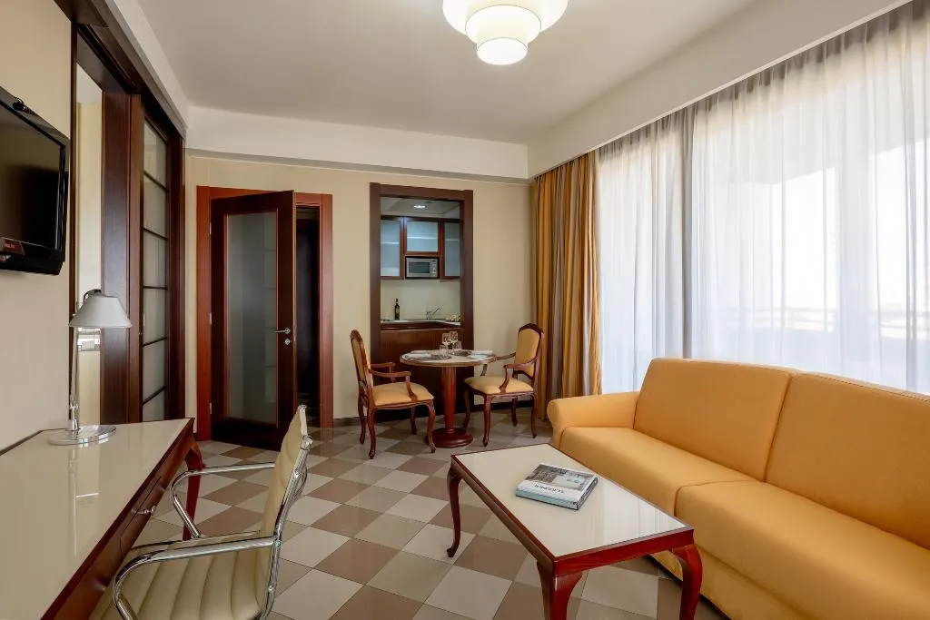 APARTMENT EXECUTIVE Room, UNA HOTELS Expo Fiera Milano, Milan