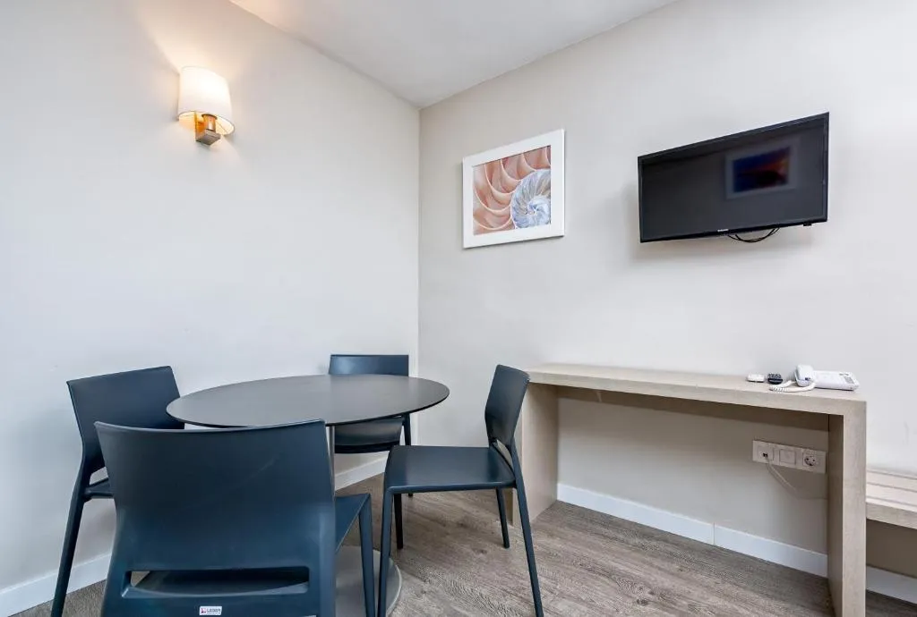 APARTMENT CAPACITY 3 ONE BEDROOM Room, Aparthotel Veramar, Costa Del Sol