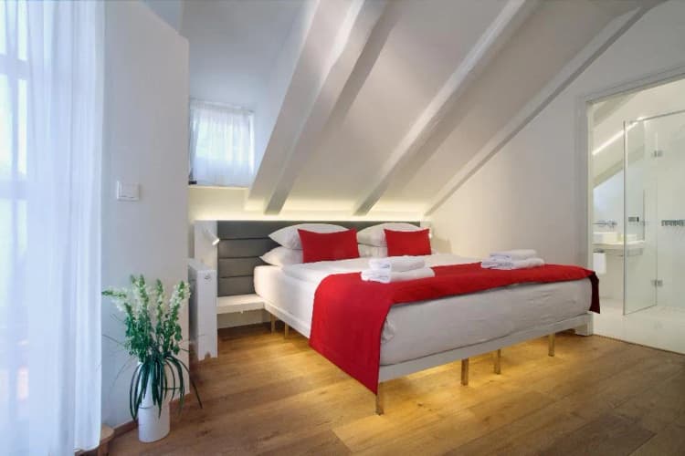 Double or Twin DELUXE Room, Bishops House, Prague