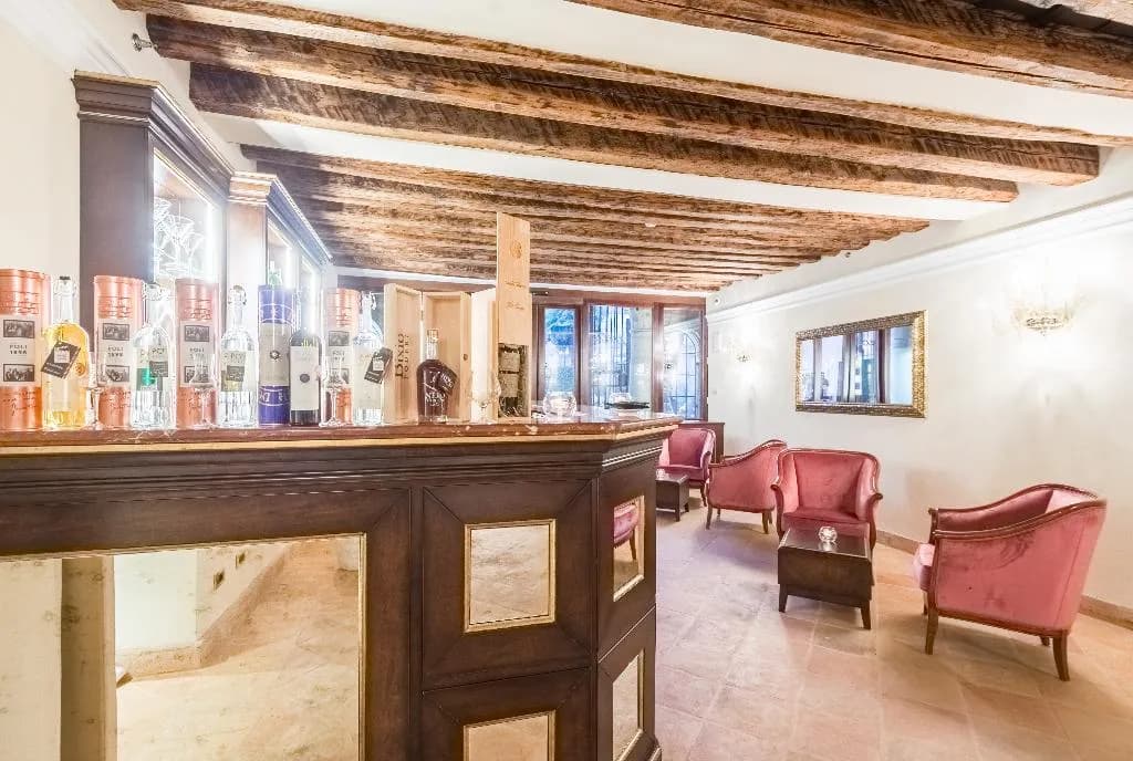 Bar, Nani Mocenigo Palace, Venice