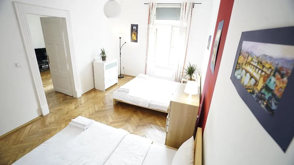 APARTMENT ONE BEDROOM ONE BATHROOM Room, Royal Road Residence, Prague