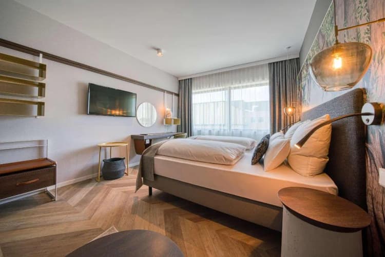 DOUBLE COMFORT Room, Vienna House Easy by Wyndham Amsterdam Airport, Amsterdam