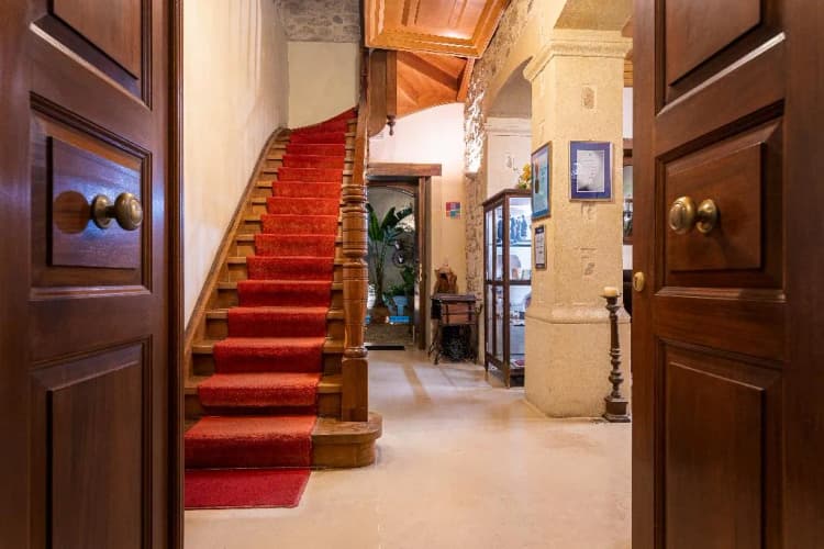 General view, Palazzino Di Corina, Crete