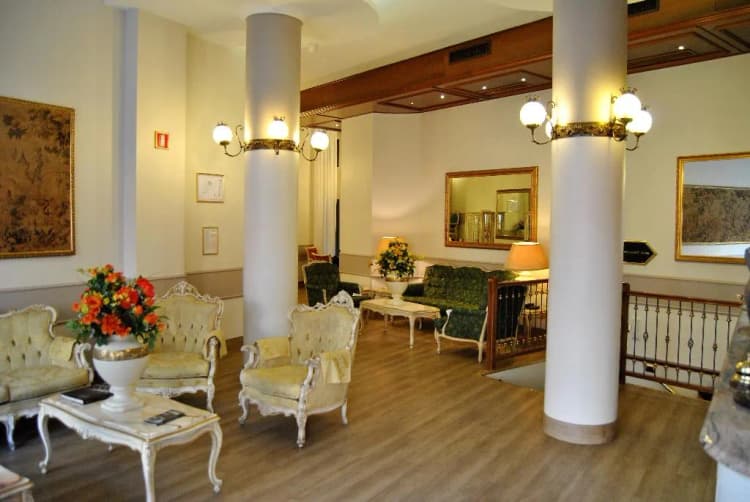 General view, King - Mokinba Hotels, Milan