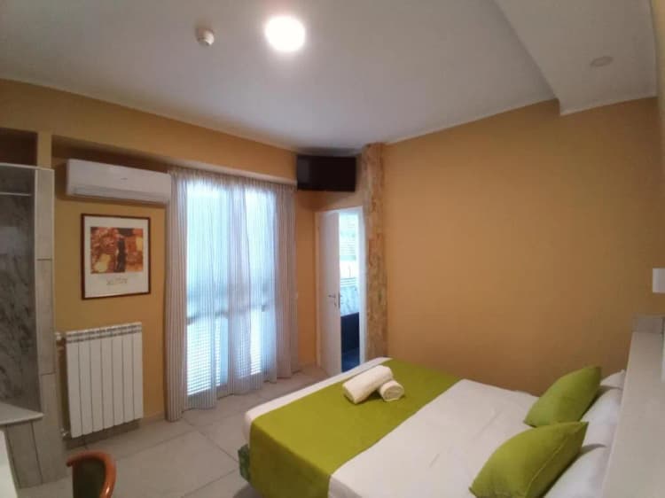 DOUBLE DELUXE WITH TERRACE Room, Garden Hotel, Naples
