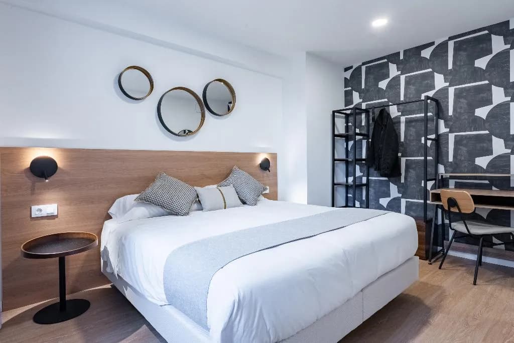 APARTMENT ONE BEDROOM Room, Smartr Valencia Turia, Valencia