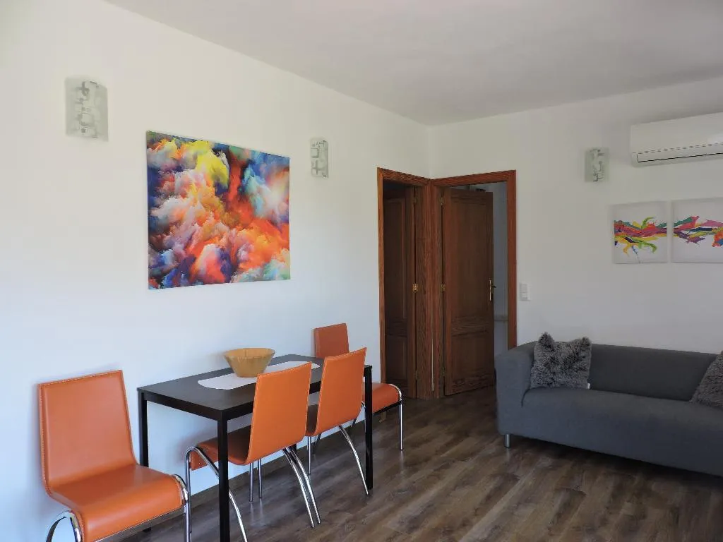 APARTMENT SEA VIEW WITH TERRACE Room, Agroturisme Es Picot, Majorca