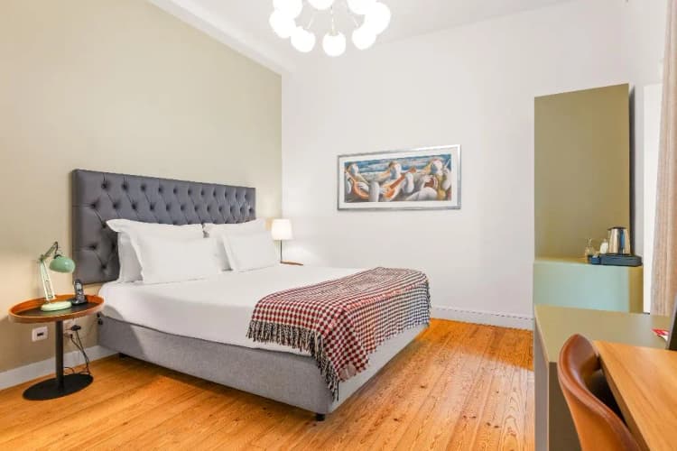 DOUBLE ONE BEDROOM ONE BATHROOM Room, Casa do Bairro by Shiadu, Lisbon