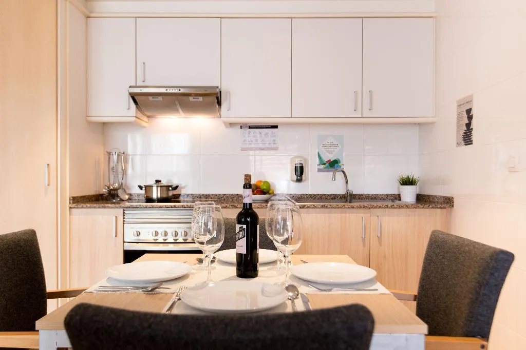 APARTMENT CAPACITY 2 Room, Valenciaflats Ciudad de las Ciencias, Valencia