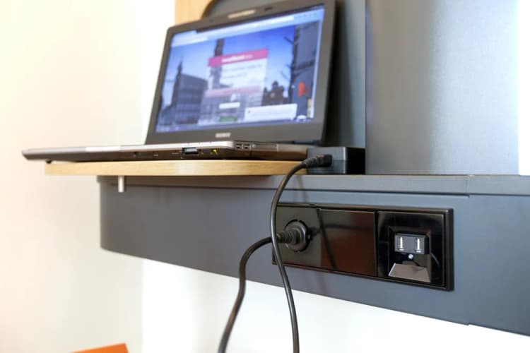 DOUBLE BASIC Room, easyHotel Amsterdam Arena Boulevard, Amsterdam