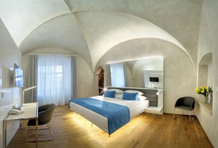 Double or Twin DELUXE Room, Bishops House, Prague
