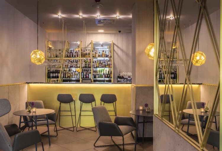 Bar, Kossak, Krakow