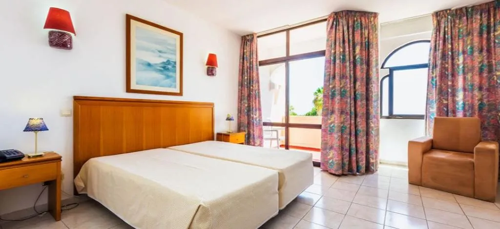 APARTMENT CAPACITY 3 ONE BEDROOM Room, Monica Isabel Beach Club, Algarve