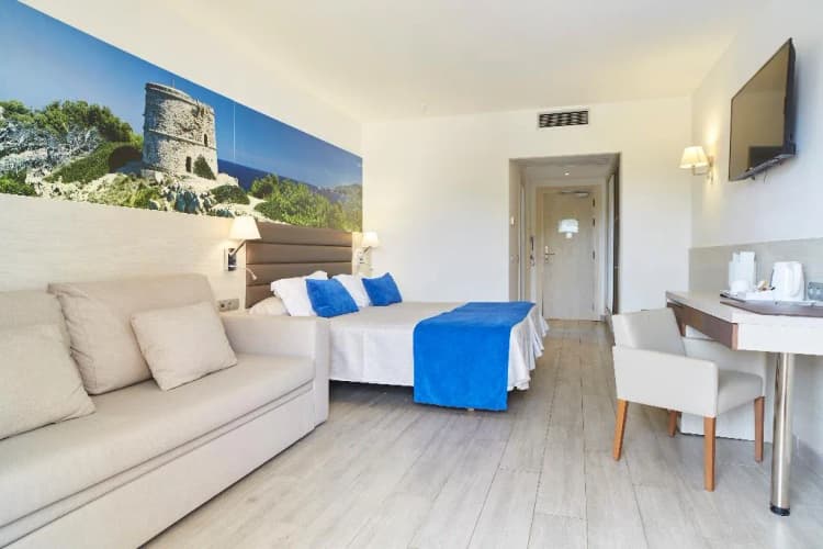 DOUBLE PREMIUM Room, Invisa Hotel Club Cala Blanca, Ibiza