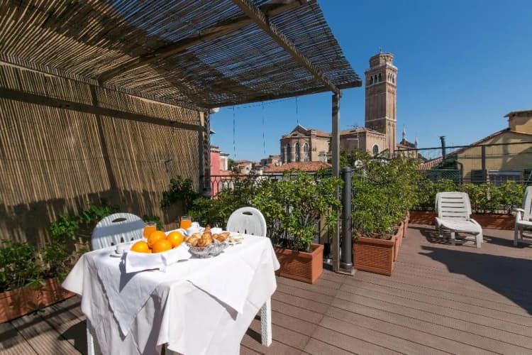 Bar, Pantalon, Venice