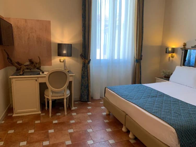 DOUBLE STANDARD Room, Donatello, Florence