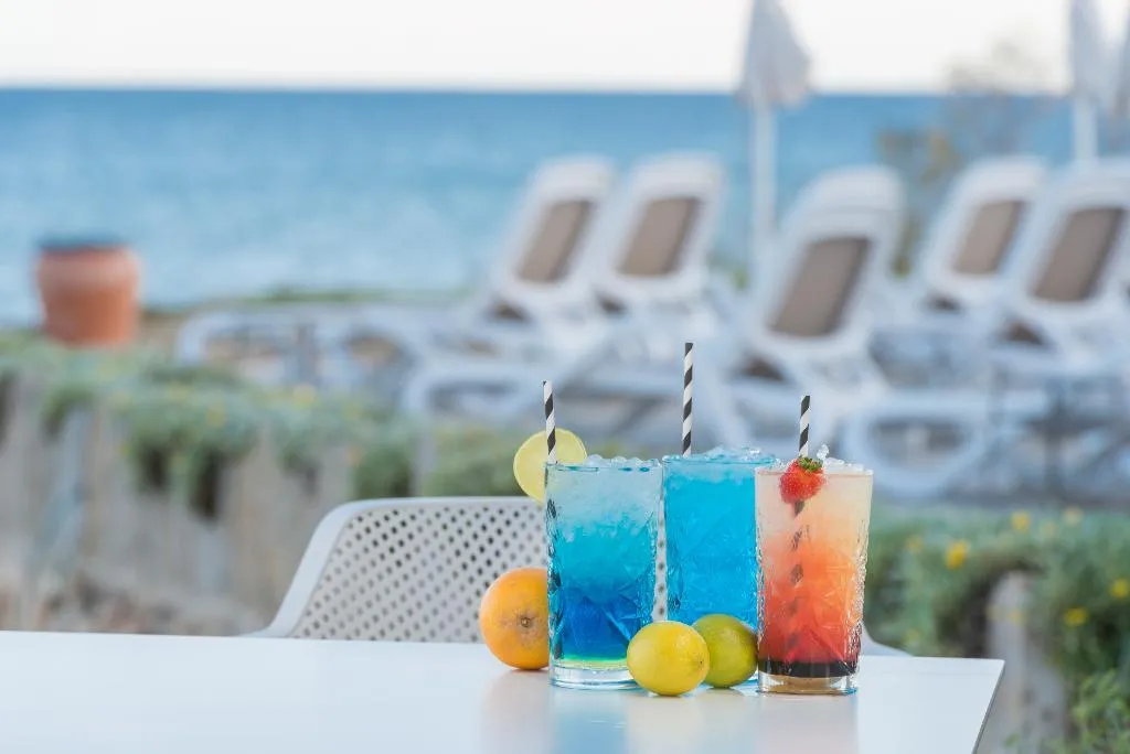 Bar, Hotel Atolon & Kaafu Beach Club, Majorca