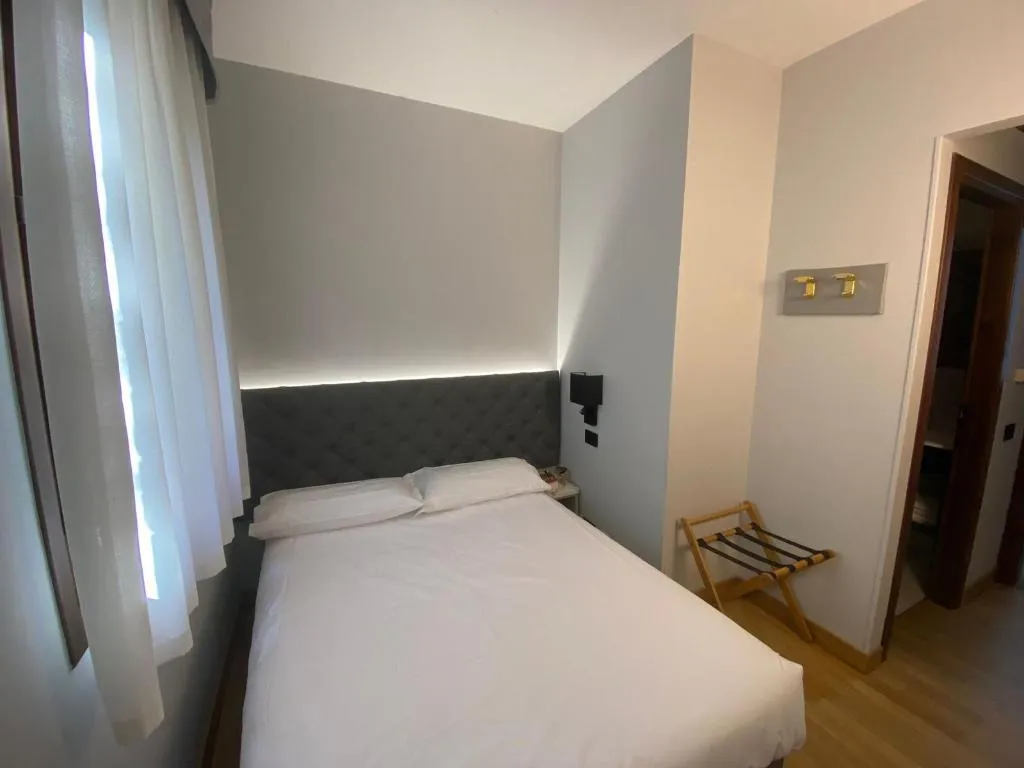DOUBLE ECONOMY Room, Park Hotel Villa Giustinian, Venice