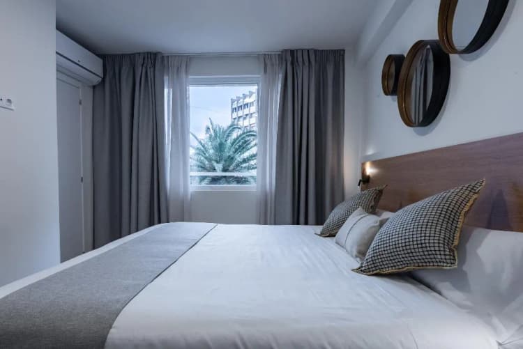 APARTMENT ONE BEDROOM Room, Smartr Valencia Turia, Valencia