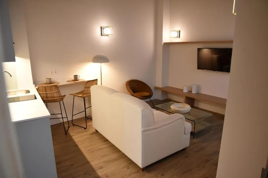 APARTMENT DELUXE Room, Honest Sevilla, Seville