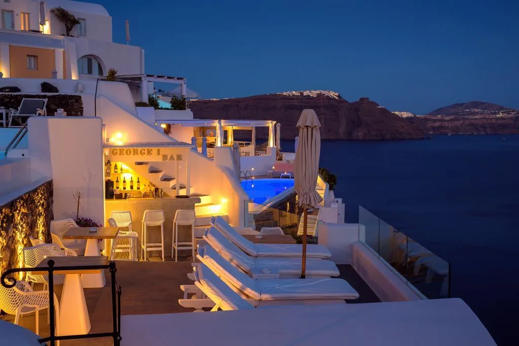 Bar, La Perla Villas and Suites, Santorini