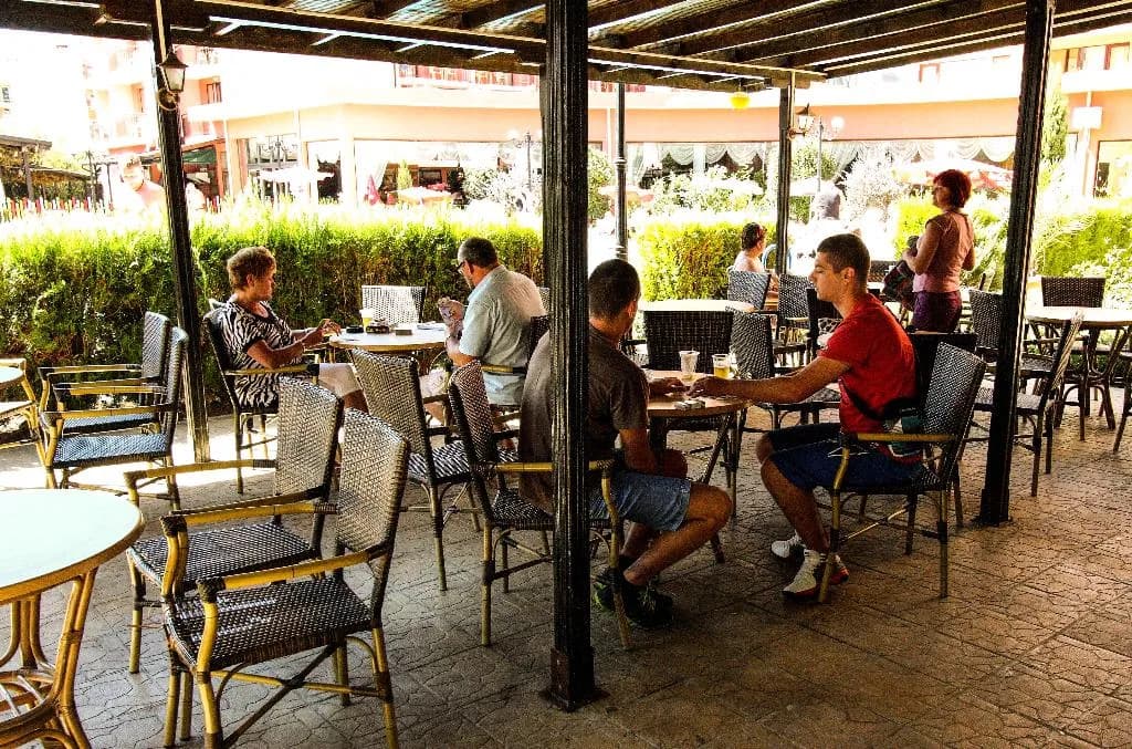 Bar, Izola Paradise, Bourgas