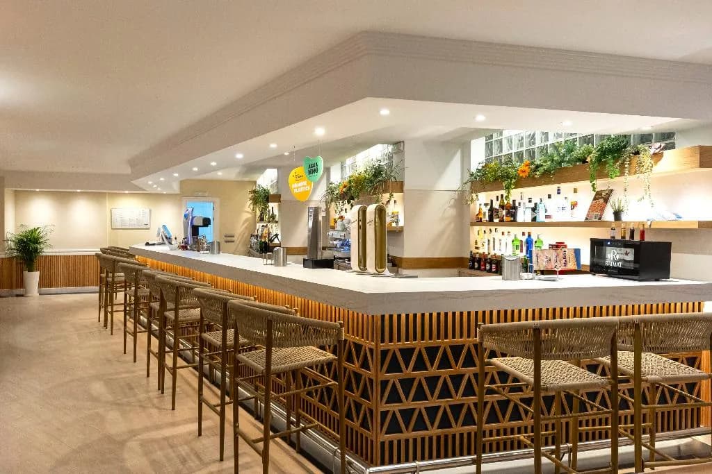 Bar, MedPlaya Hotel Alba Beach, Costa Del Sol