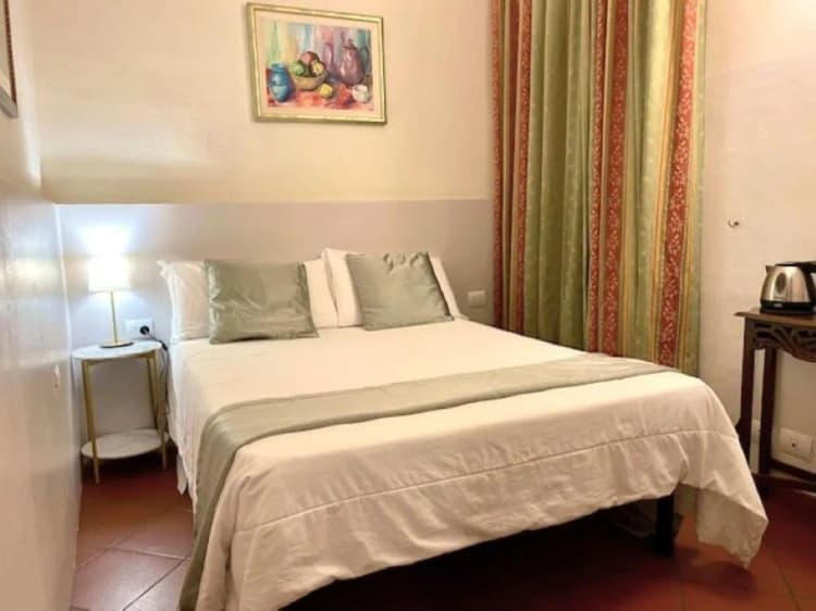 DOUBLE ECONOMY Room, Cimabue, Florence