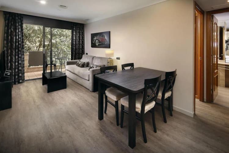 APARTMENT CAPACITY 3 Room, Hispanos 7 Suiza Apartament-Restaurant, Barcelona