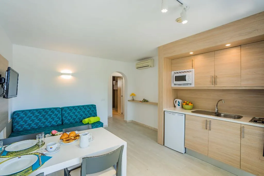 APARTMENT WITH BALCONY Room, Holiday Center, Majorca