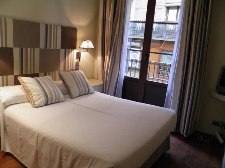 Double or Twin STANDARD Room, Annex Rey Don Jaime I, Barcelona