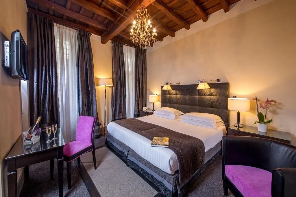 DOUBLE SUPERIOR WITH DOUBLE BED Room, The Inn At The Roman Forum, Rome