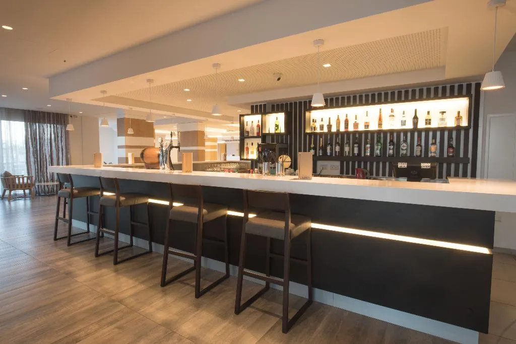Bar, Evalena Beach Hotel, Cyprus