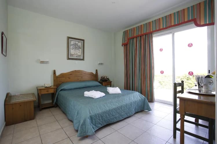 APARTMENT PARTIAL OCEAN VIEW Room, Akamanthea Holiday Village, Cyprus