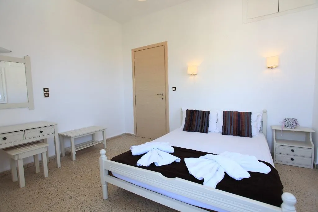 APARTMENT SUPERIOR CAPACITY 3 Room, Iraklis, Crete